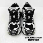 کفش کتونی بالنسیاگا رانر سفید مشکی  Balenciaga Runner Black and White - Image 4