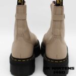 بوت دکتر مارتنز مدل 1460 زنانه جلو زیپ کرم Dr. Martens 1460 Jetta Zipped Platform - Image 3